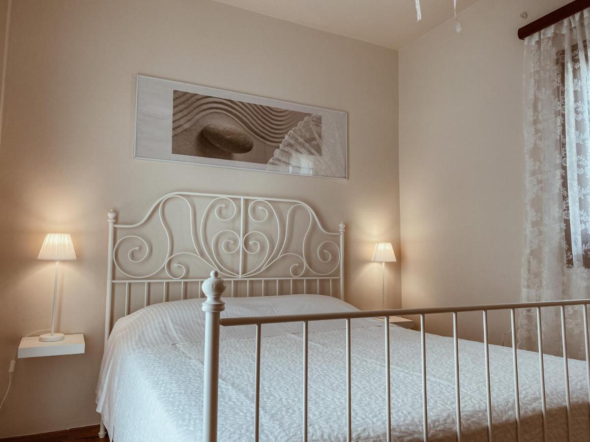 Luxury 3BR Sunrise Villa , Seaside Gyrismata Skyros Exterior foto